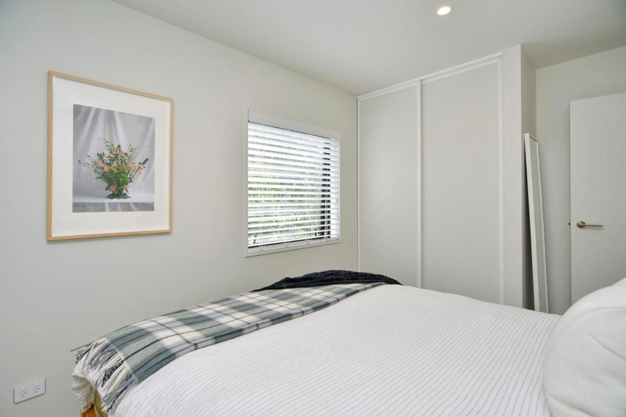 Dickens St - Christchurch Holiday Homes Экстерьер фото