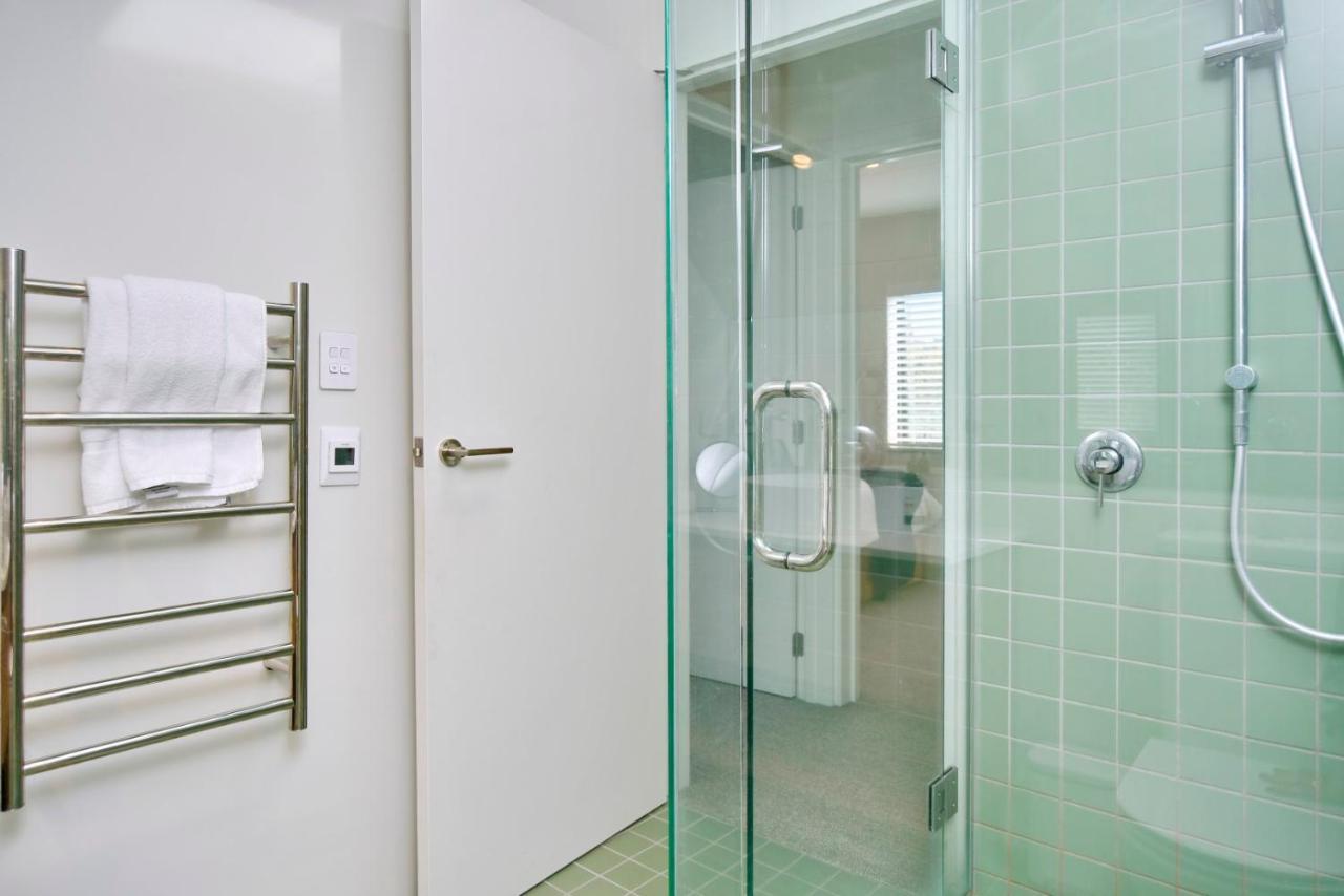 Dickens St - Christchurch Holiday Homes Экстерьер фото